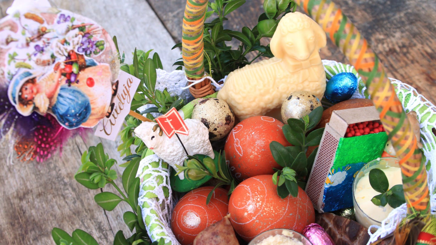 Como montar cestas de pascoa para vender