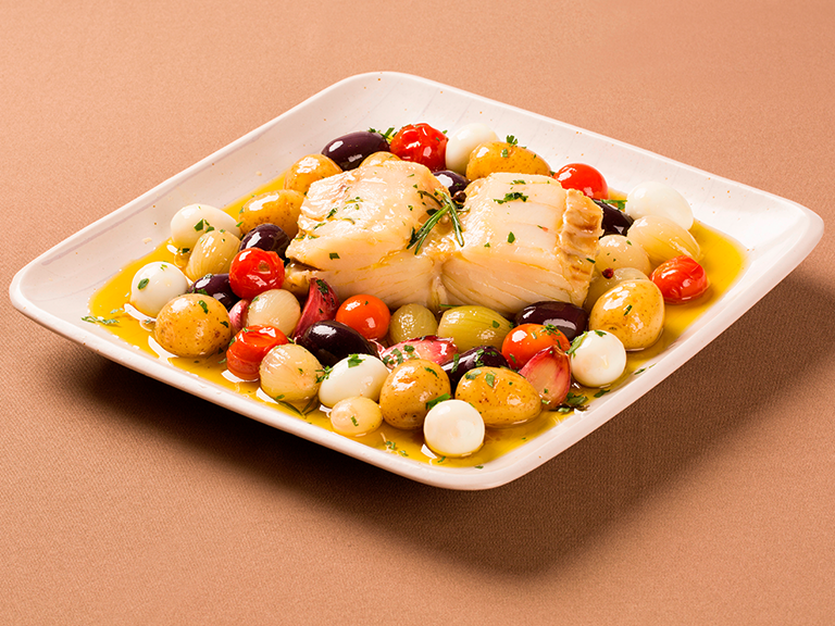 Prato tradicional de peixe para almoço de domingo de páscoa