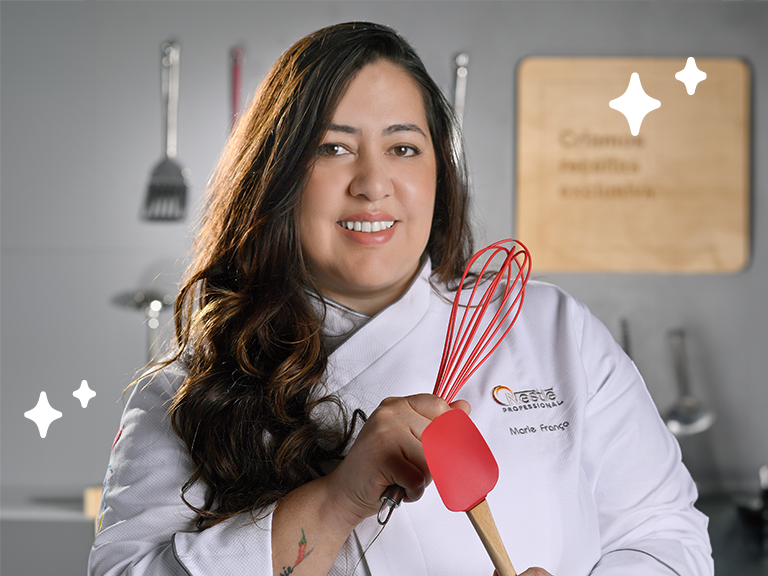 Profissional da Culinária para doces da Nestle Professional dando dicas para se preparar para a pascoa