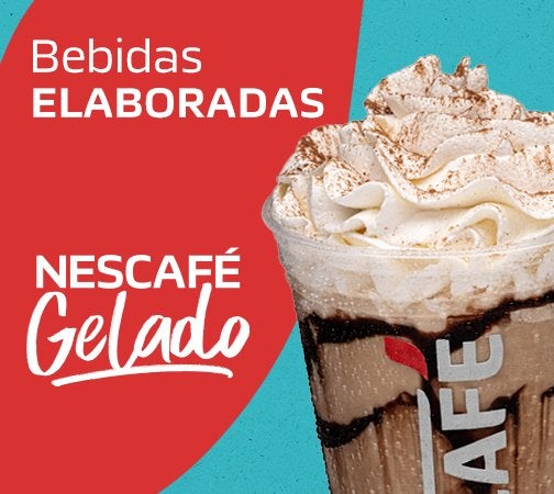 Café gelado Nescafé com chantilly e calda de chocolate; fundo vermelho e azul com texto promocional.