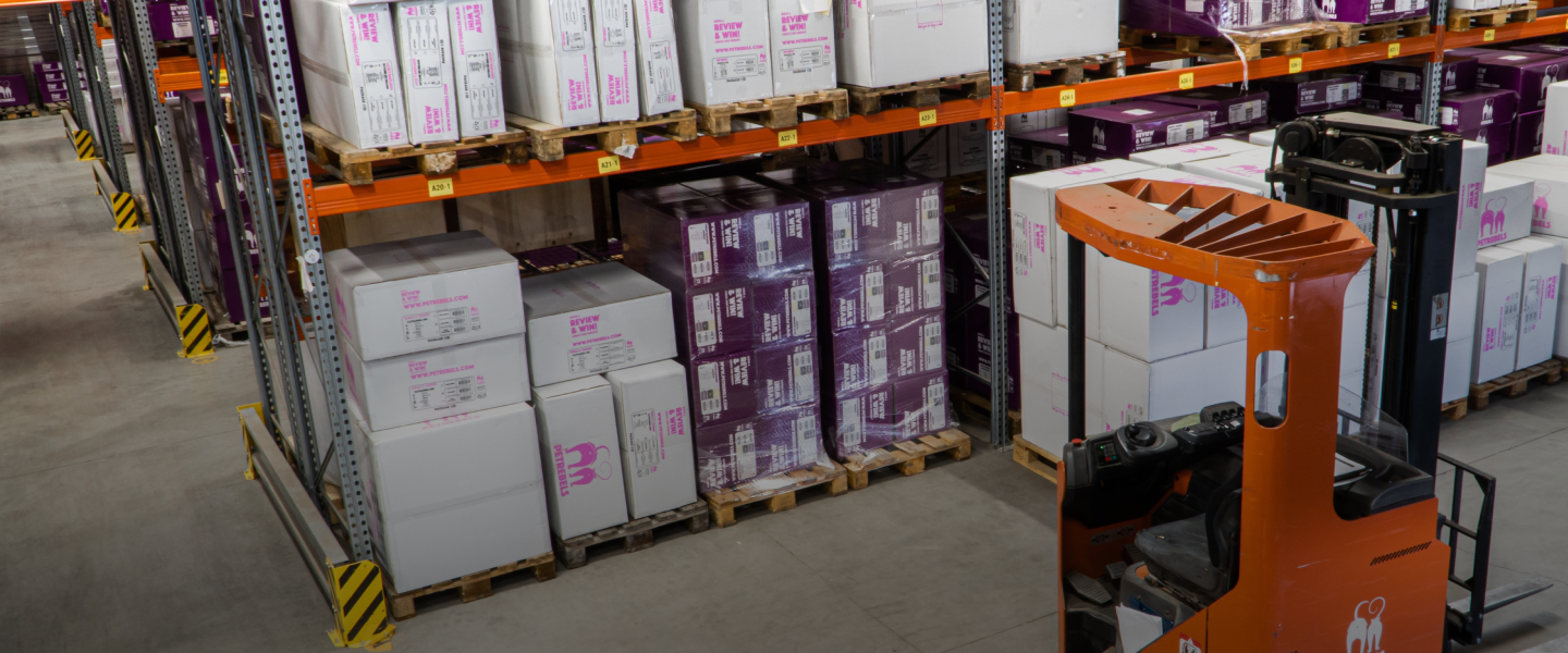 Distributor header
