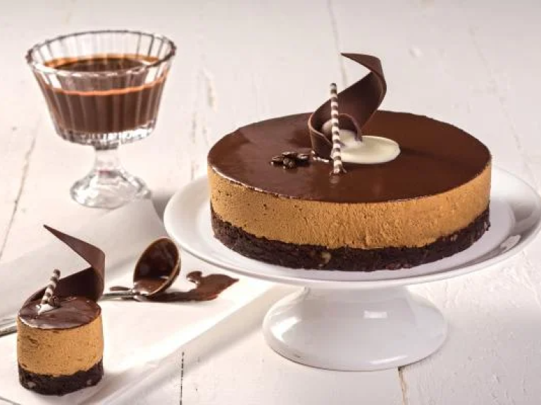 Torta Mousse de Café com Brownie