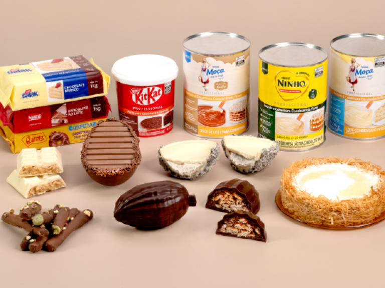 Barras de chocolate, latas de recheio pronto para confeitaria e bombons de chocolate