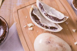 Ovo de Páscoa Recheado feito com ALPINO