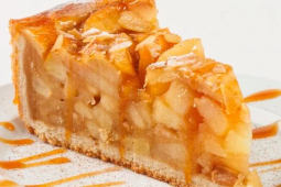 Torta de Maçã e Amêndoas com MOÇA