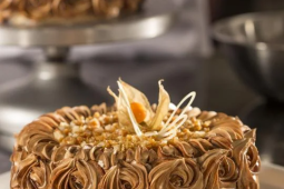 Torta de Doce de Leite com Chocolate Crocante